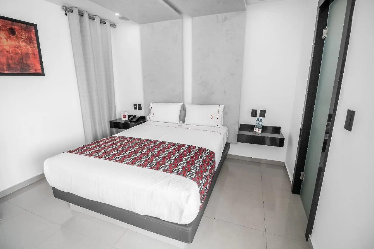 Six Hotel Guadalajara