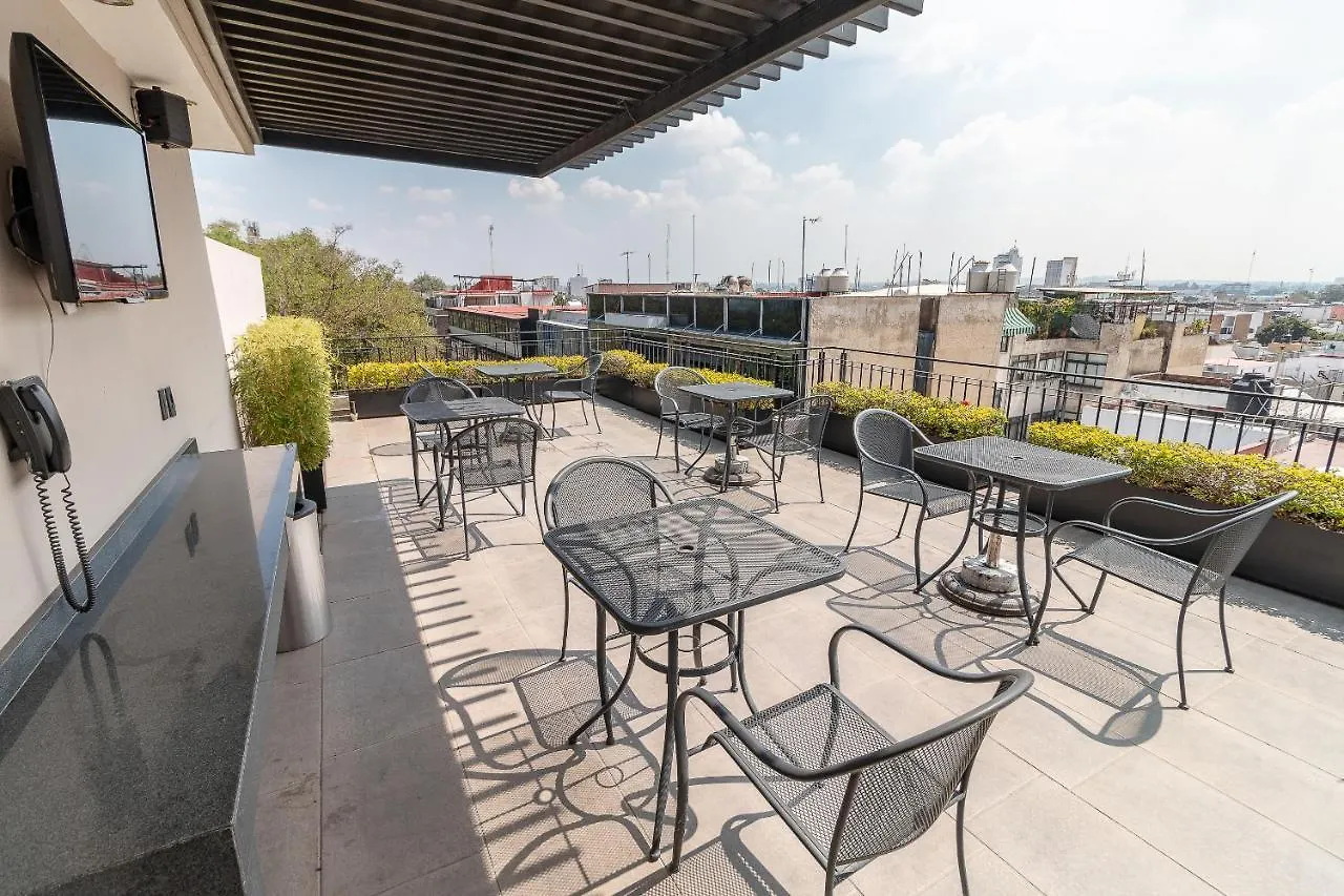 Six Hotel Guadalajara Expiatorio