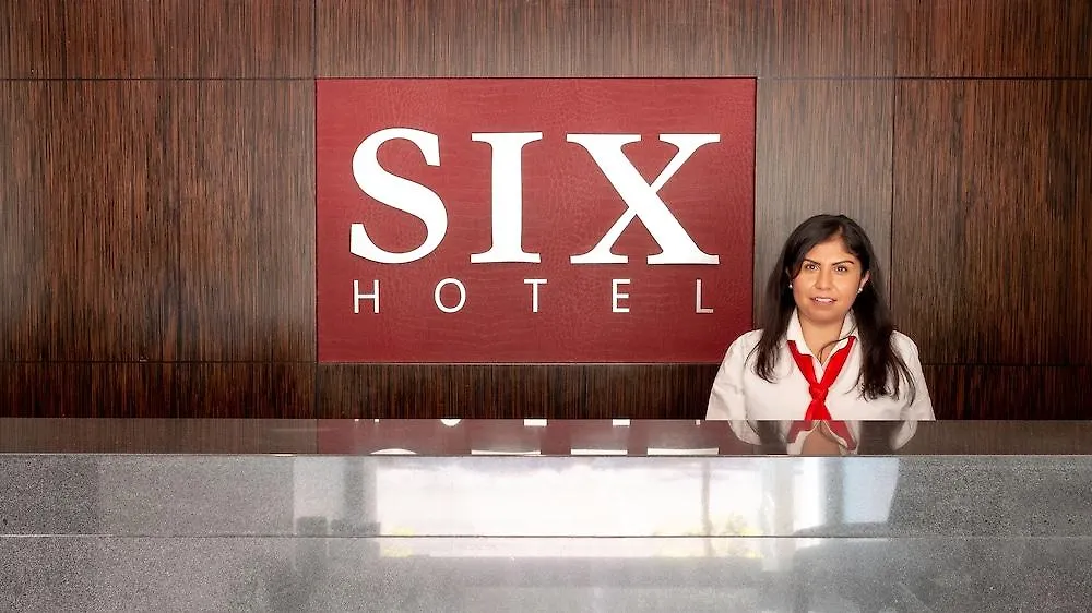 Six Hotel Guadalajara Expiatorio