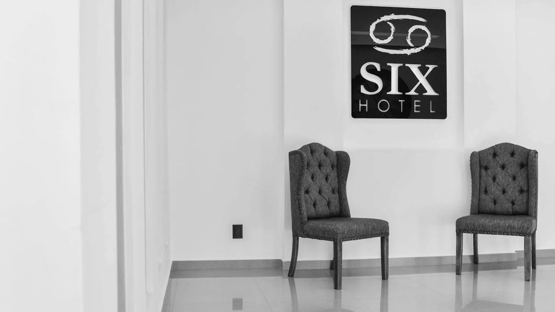 Six Hotel Guadalajara Expiatorio 3*,